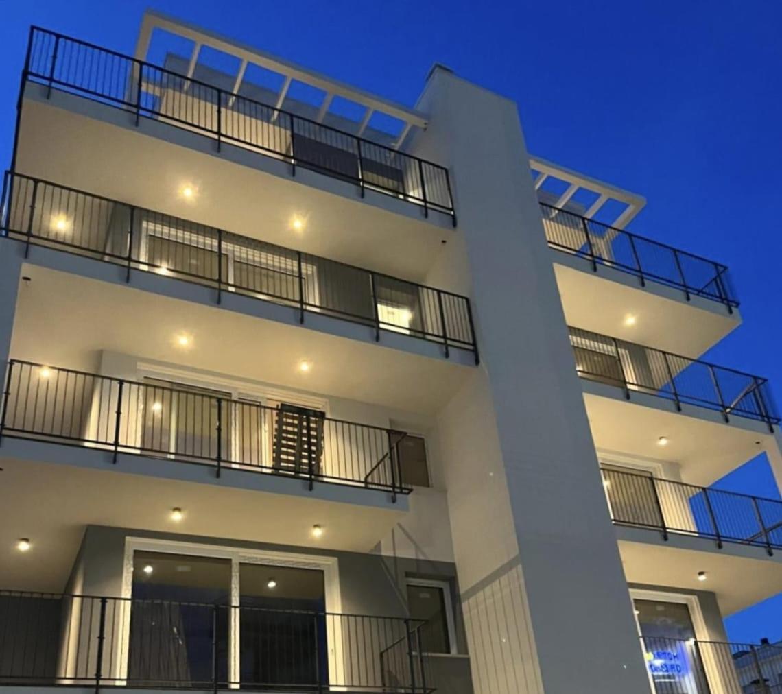 Jesolo Design Apartments - New 2025 - Central Near The Beach Kültér fotó